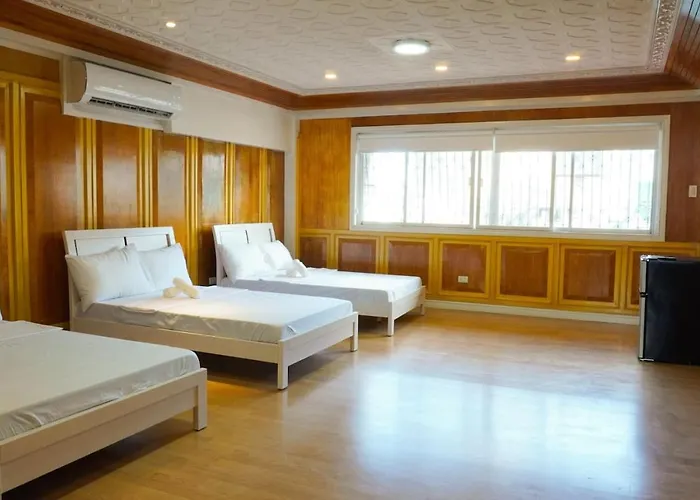 Makati Altean Holiday home