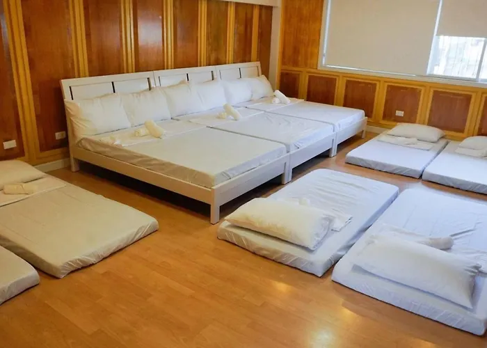 Makati Altean Holiday home *