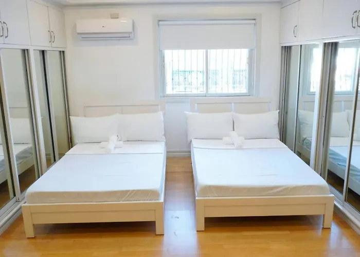 Makati Altean Holiday home